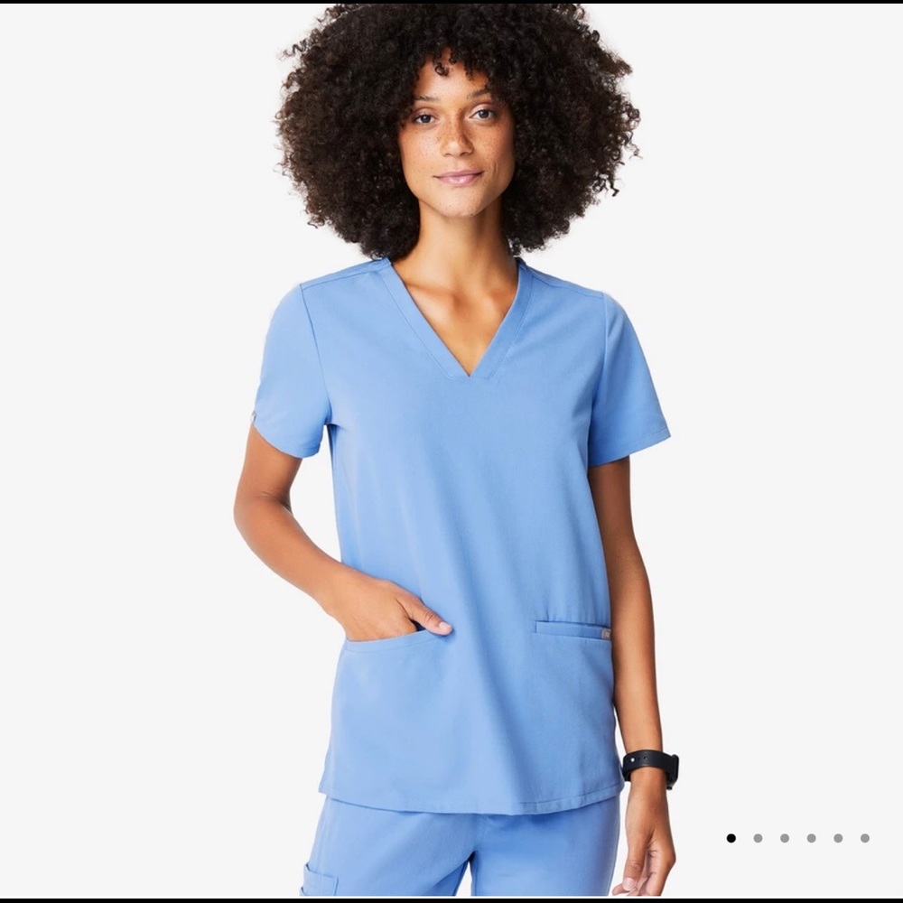 Figs ceil blue Casma scrub top